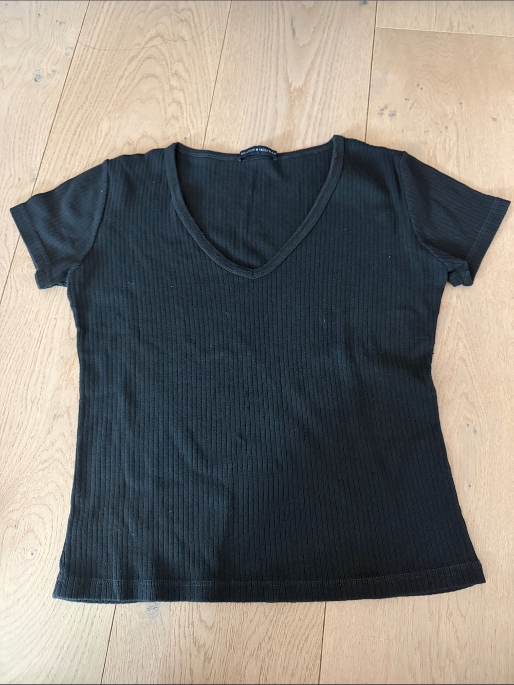 Brandy melville Women's Black Ribbed V-Neck Tee